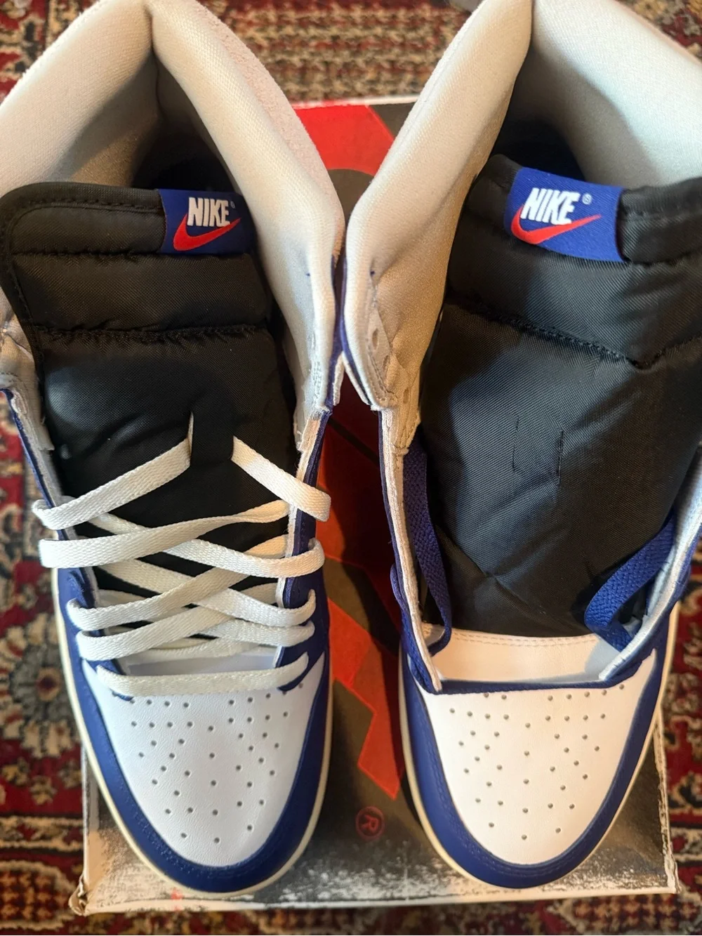 Jordan 1 Retro High OG Rare Air - High Top Sneakers - White, Blue & Black